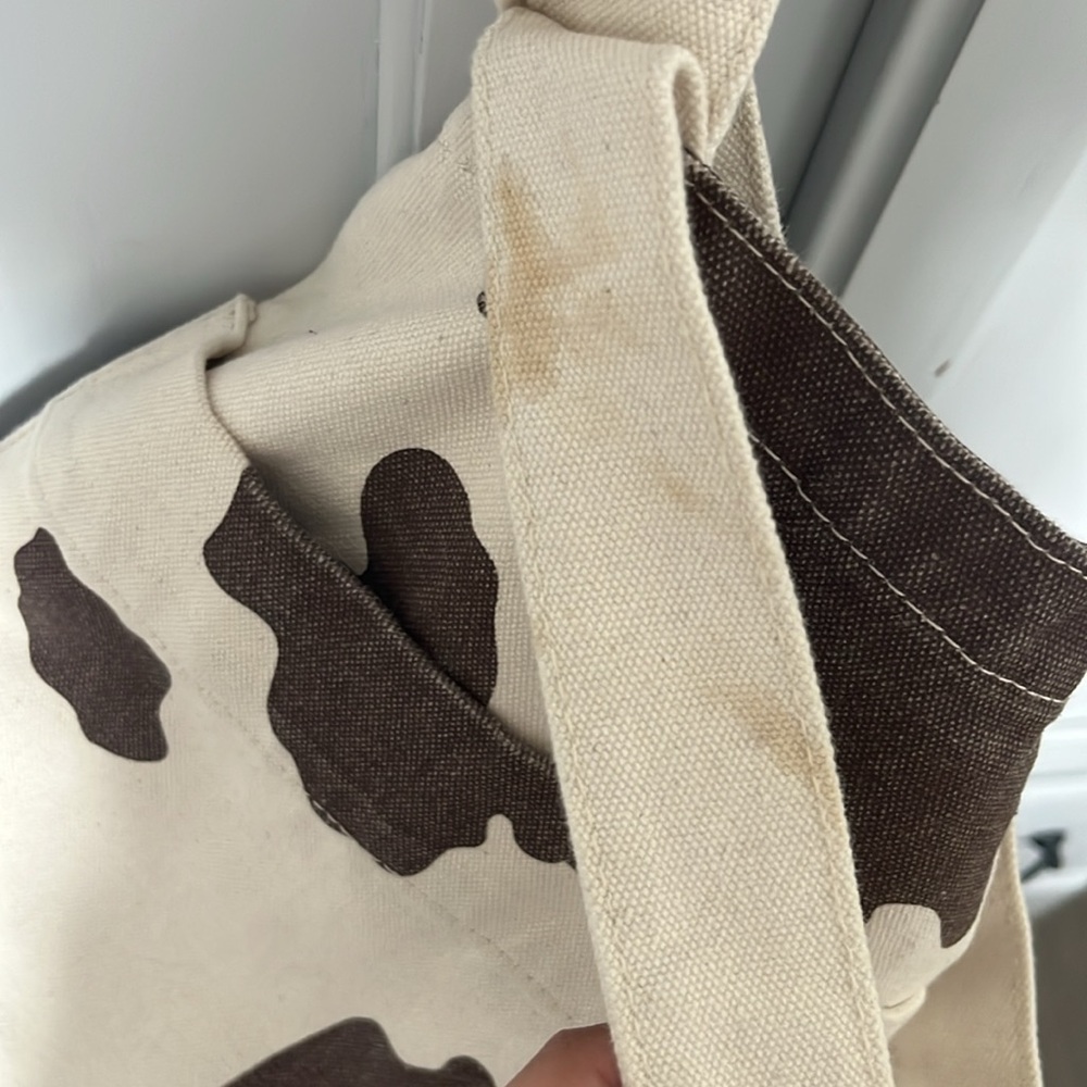 EUC urban outfitters x baggu Cow Print canvas big pocket Tote Bag - Picture 5 of 6